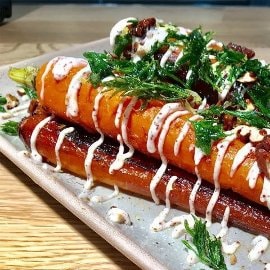 Karamelizirano korenje z Za'atar majonezo