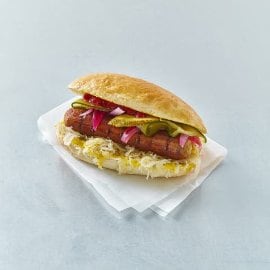 NoHot Dog s kislimi kumaricami, čebulo in kislim zeljem NoHot Dog s kislimi kumaricami, čebulo in kislim zeljem